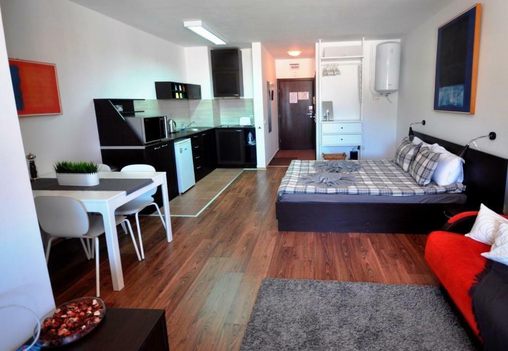 Apartman U Kompleksu Royal Towers Банско Екстериор снимка